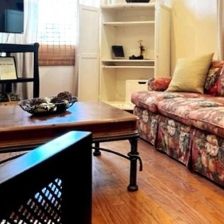 House Close To Downtown, Airport, Raymond James Stadium, And Many More Places タンパ エクステリア 写真