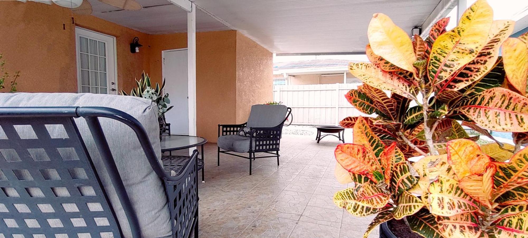 House Close To Downtown, Airport, Raymond James Stadium, And Many More Places タンパ エクステリア 写真