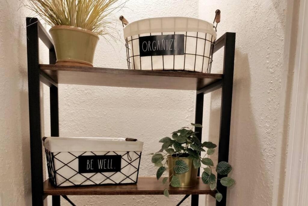 House Close To Downtown, Airport, Raymond James Stadium, And Many More Places タンパ エクステリア 写真